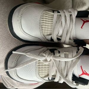 Jordan Kids Sneakers in White and Red